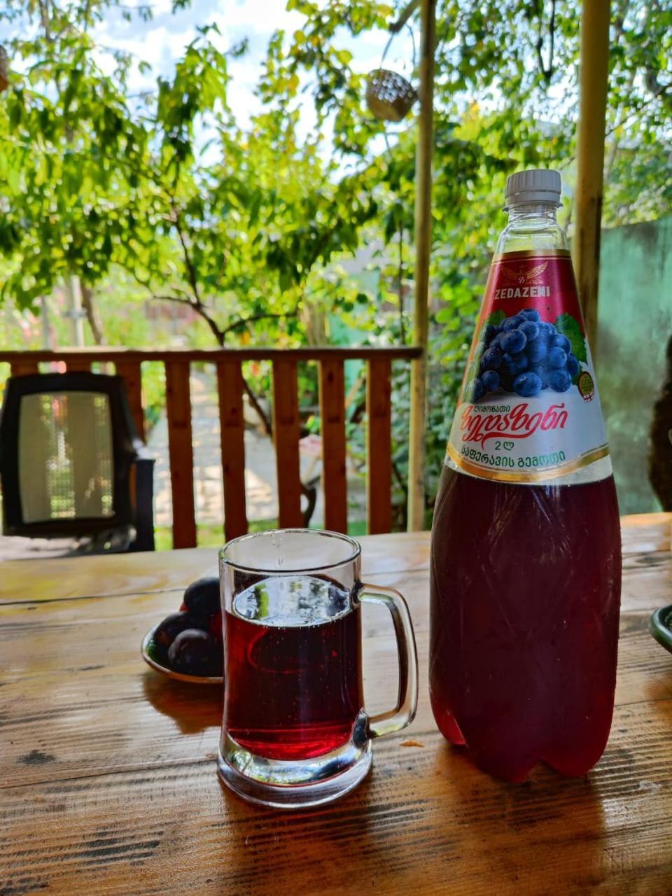 安布罗劳里 Chveni Ezo酒店 外观 照片